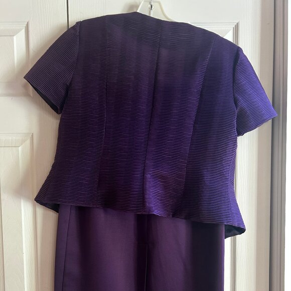 Petra Gown - Picture 2 of 6